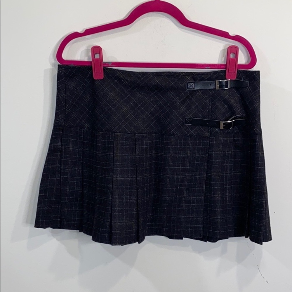 United Colors of Benetton gray plaid skirt 10